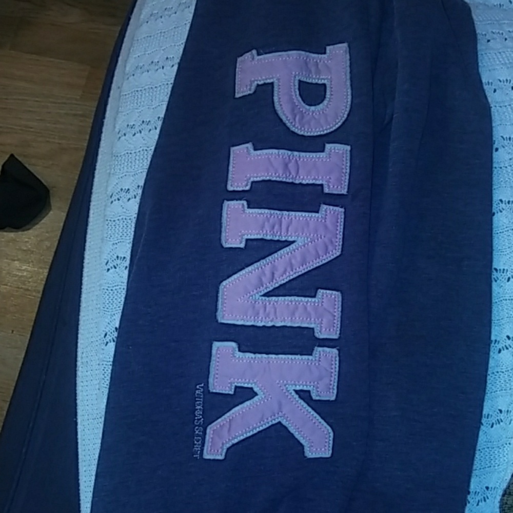 vs pink capris